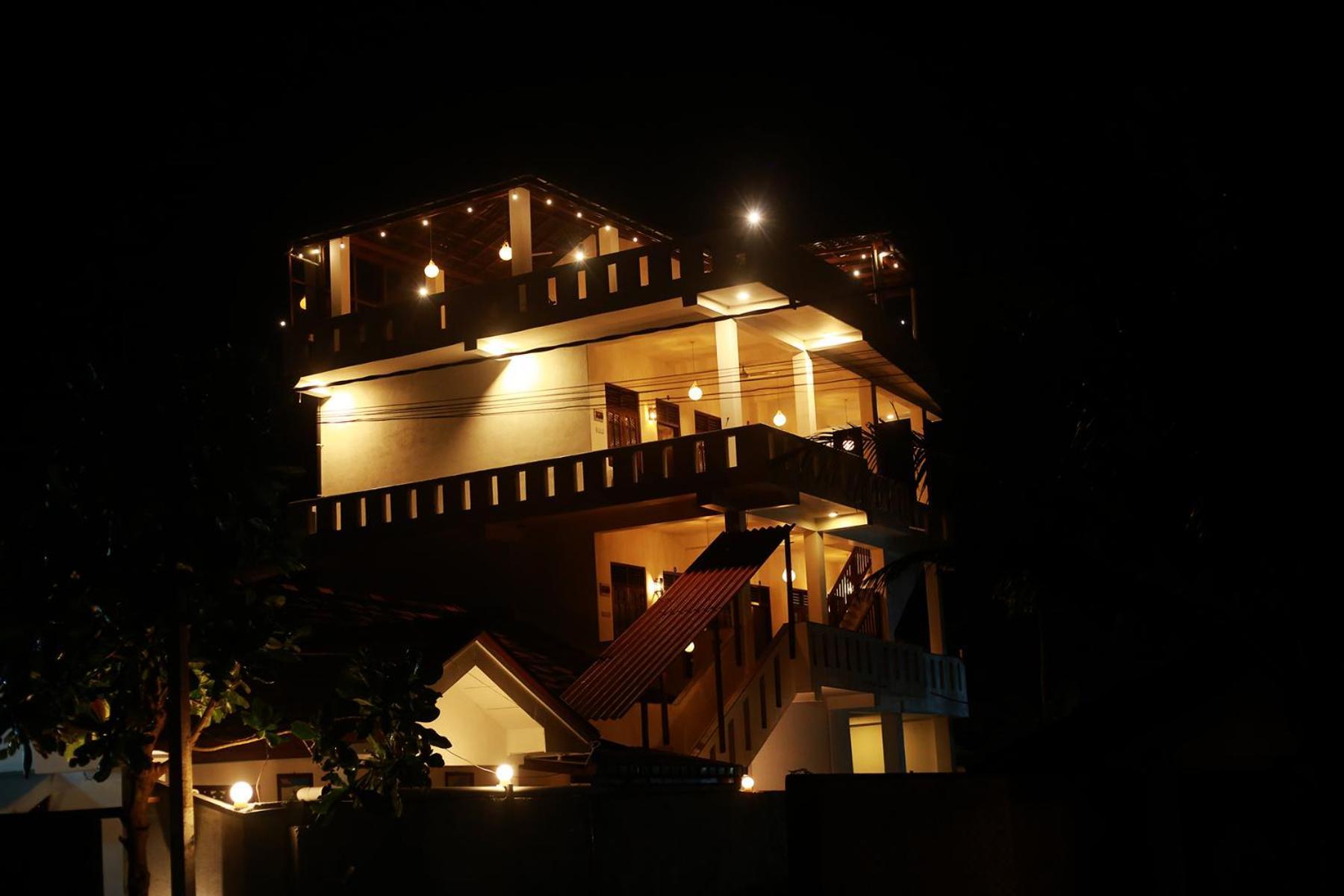 Shehara Sun Surf Lodge Midigama Kelet Kültér fotó