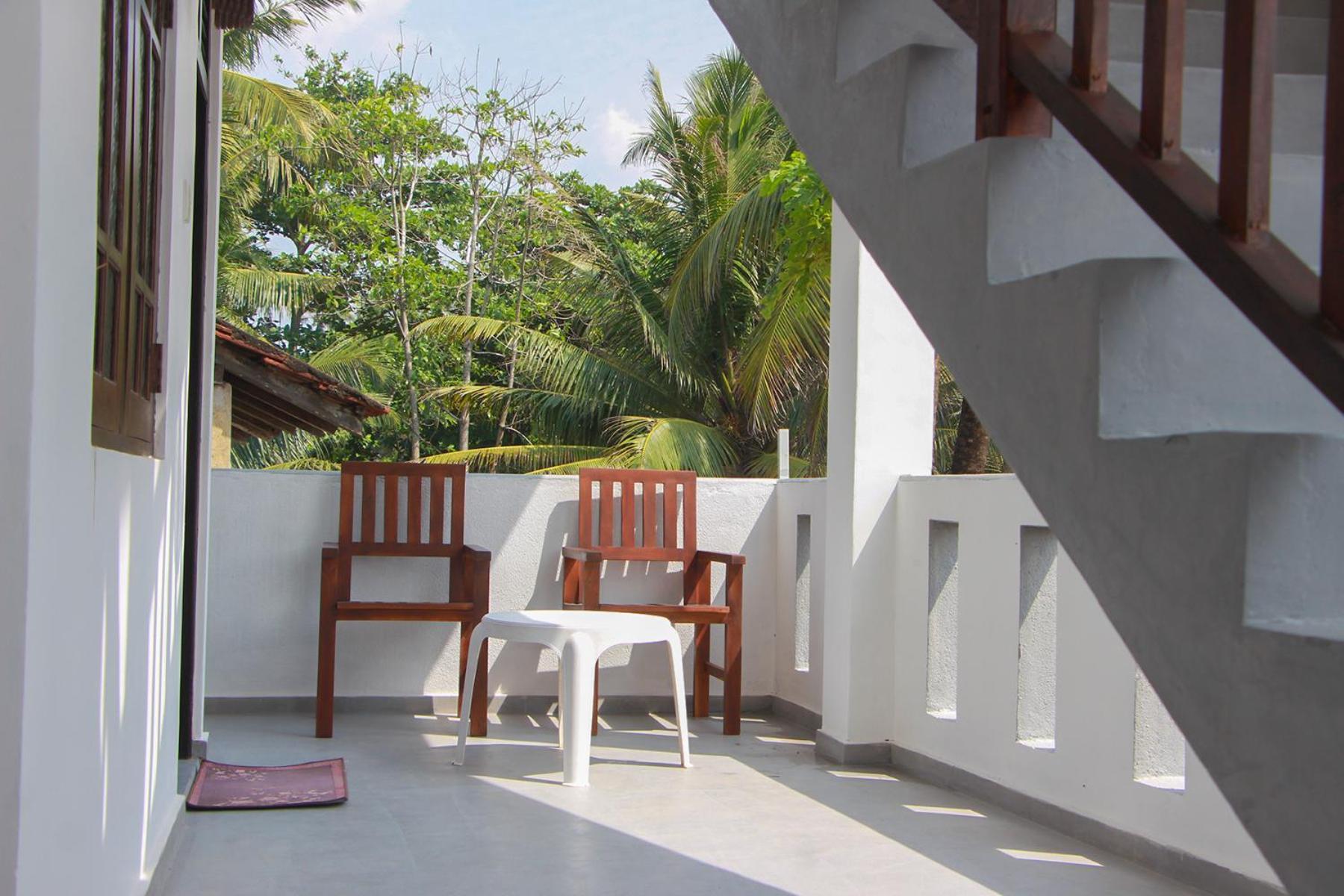 Shehara Sun Surf Lodge Midigama Kelet Kültér fotó