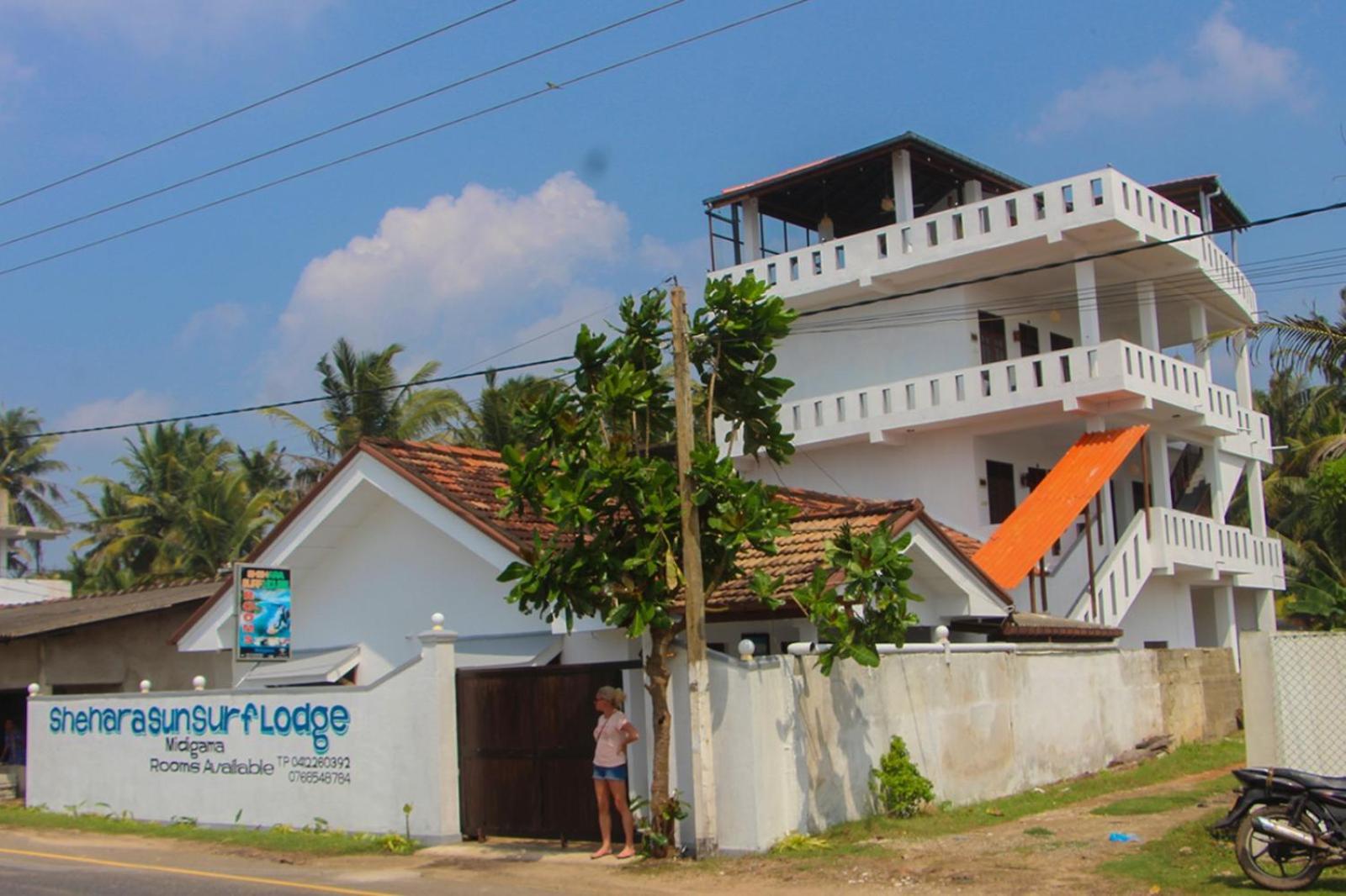 Shehara Sun Surf Lodge Midigama Kelet Kültér fotó