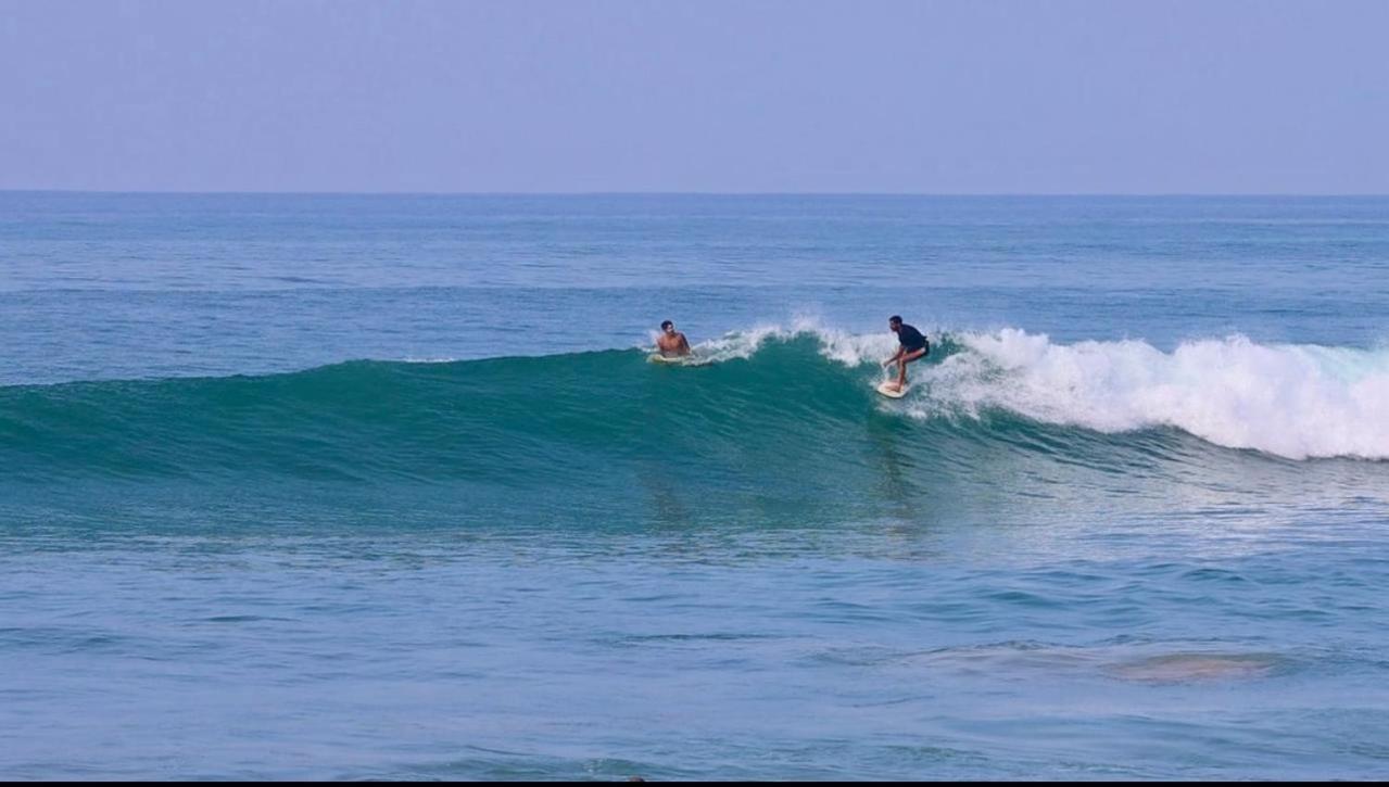 Shehara Sun Surf Lodge Midigama Kelet Kültér fotó